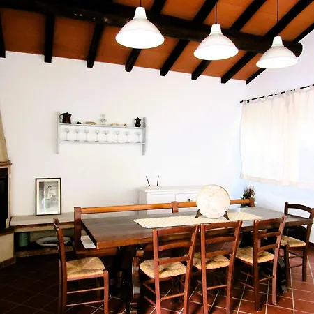 Le Ginestre Apartment *